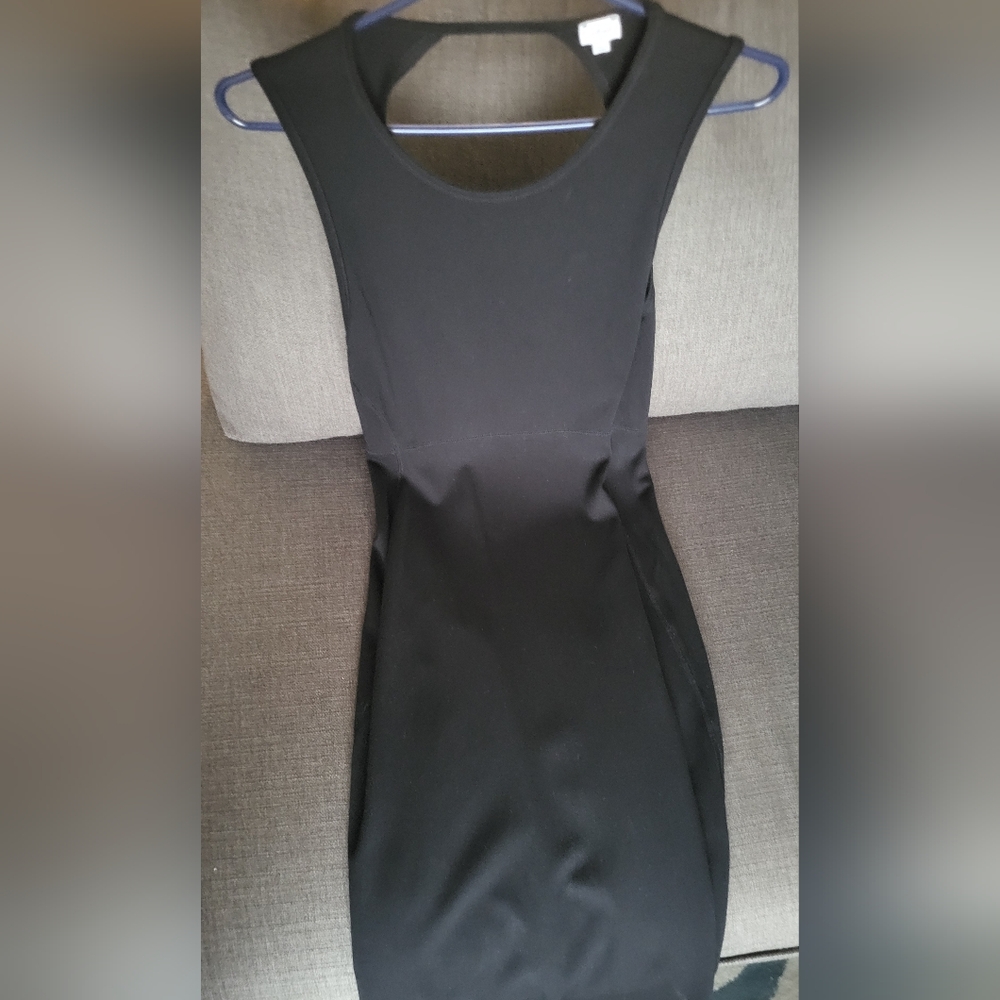 Wilfred, Keyhole Back, Midi Black Dress